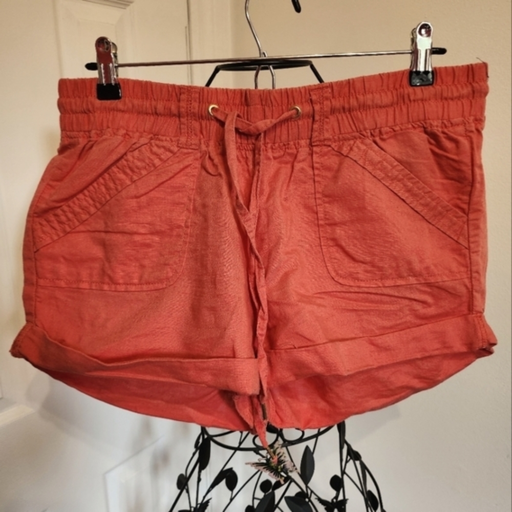Coral linen shorts